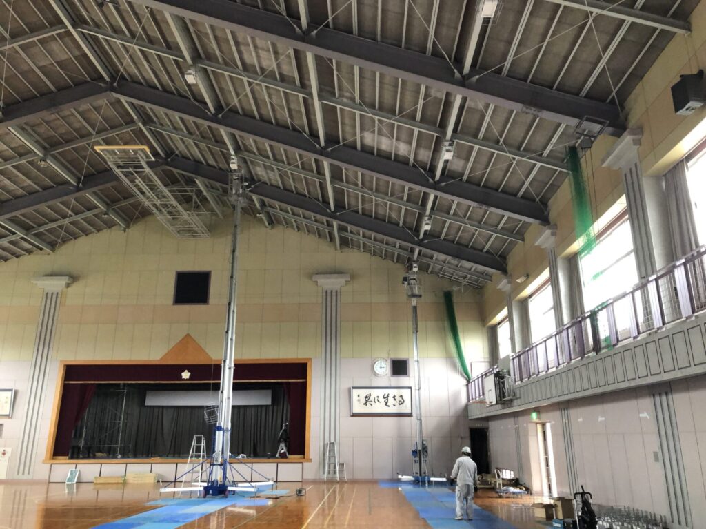 茨城県中学校体育館LED化工事